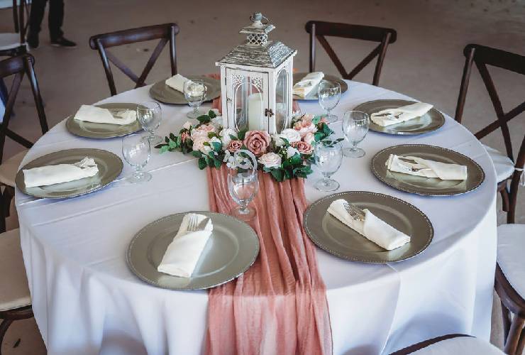 Dinning (1)